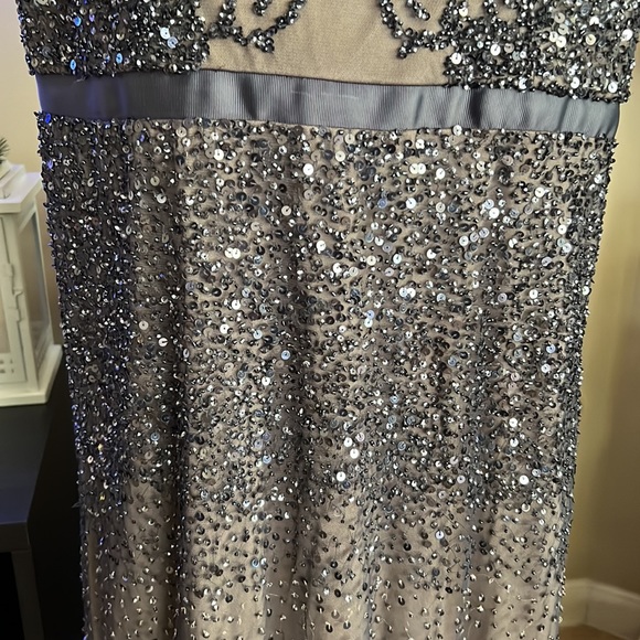 Adrianna Papell sequined sleeveless gown - Picture 5 of 10